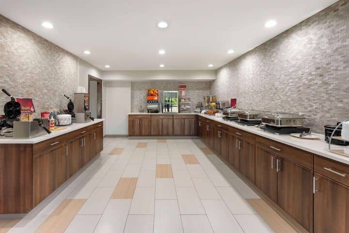 Breakfast area